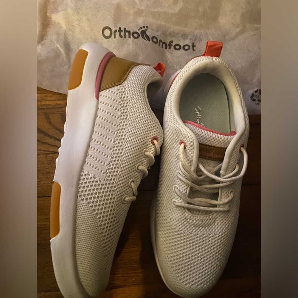 OrthoComfort womens size 40 shoes-NEW